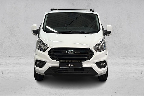 Ford Transit Custom 8 of 21