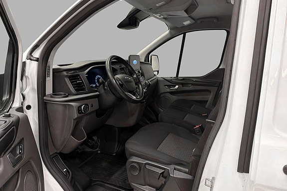 Ford Transit Custom 9 of 21