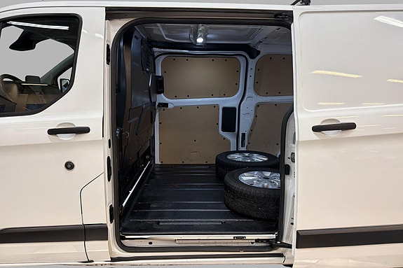 Ford Transit Custom 15 of 21