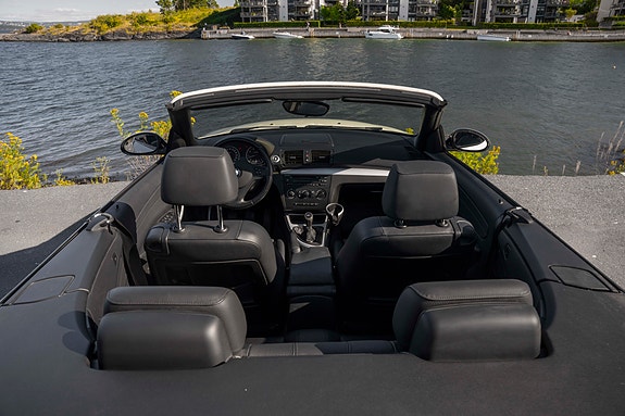 BMW 118i 27 of 30
