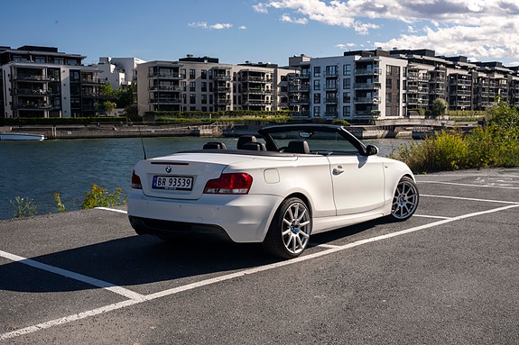 BMW 118i 10 of 30