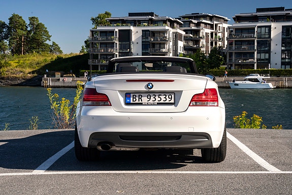 BMW 118i 8 of 30
