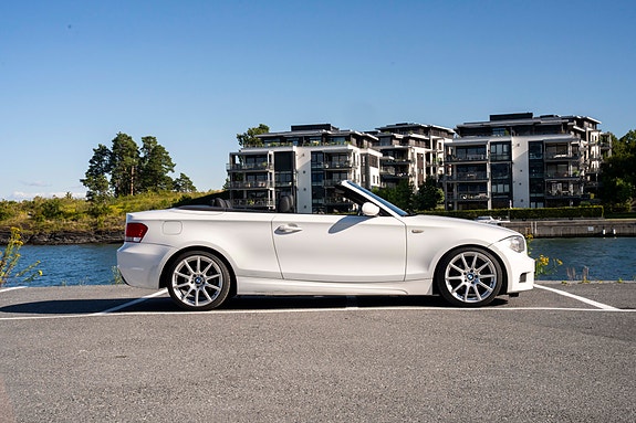 BMW 118i 14 of 30