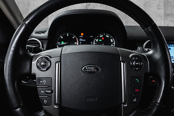 Land Rover Discovery 19 of 30