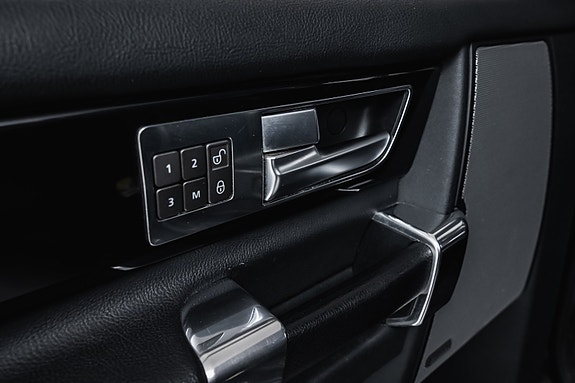 Land Rover Discovery 30 of 30