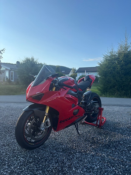 Ducati Panigale V4S 3 of 15