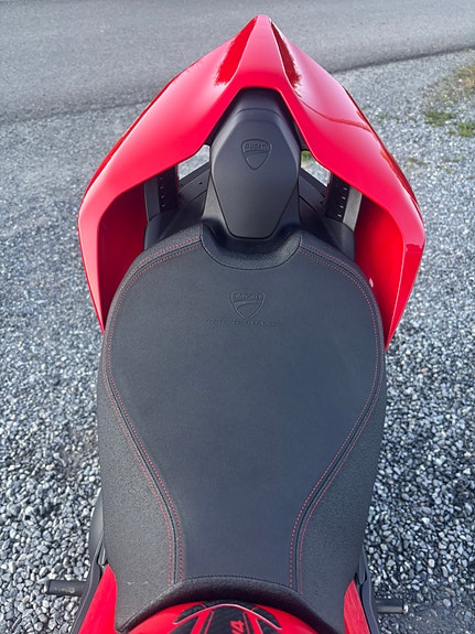 Ducati Panigale V4S 11 of 15