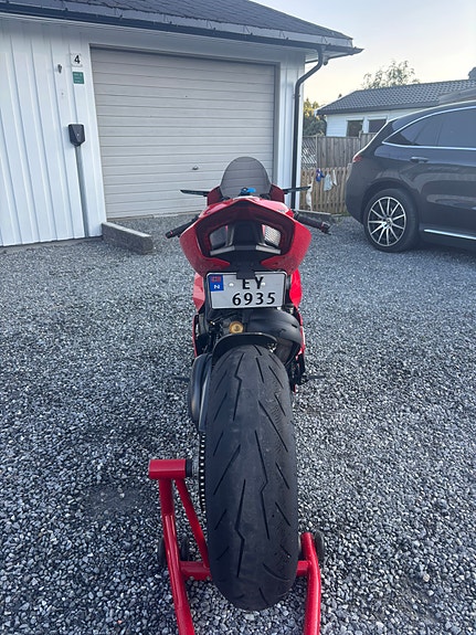Ducati Panigale V4S 7 of 15