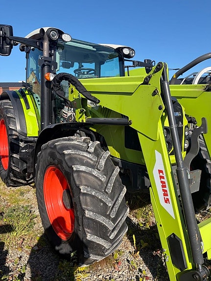 CLAAS Arion 440 CIS 3 of 5