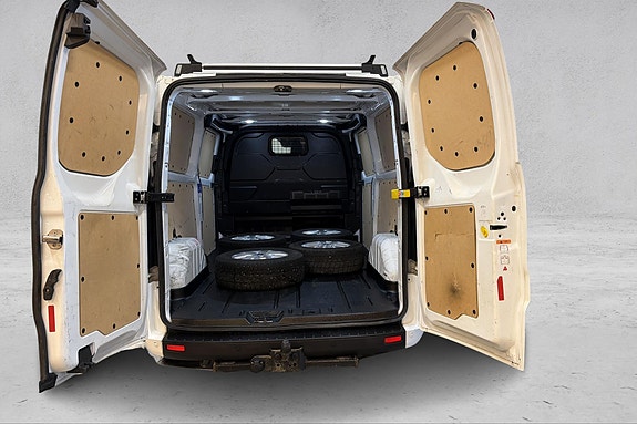 Ford Transit Custom 9 of 20