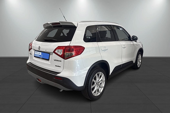 Suzuki Vitara 3 of 18
