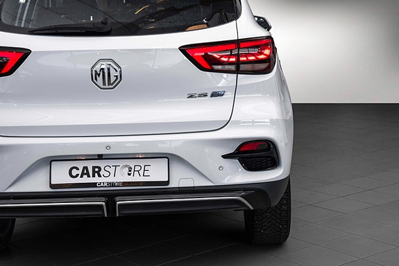 MG ZS EV 8 of 21