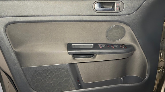 Volkswagen Golf Plus 10 of 22