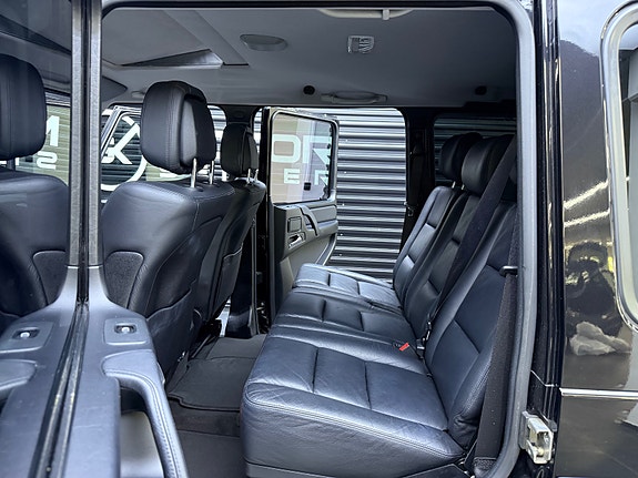 Mercedes-Benz G55 30 of 30