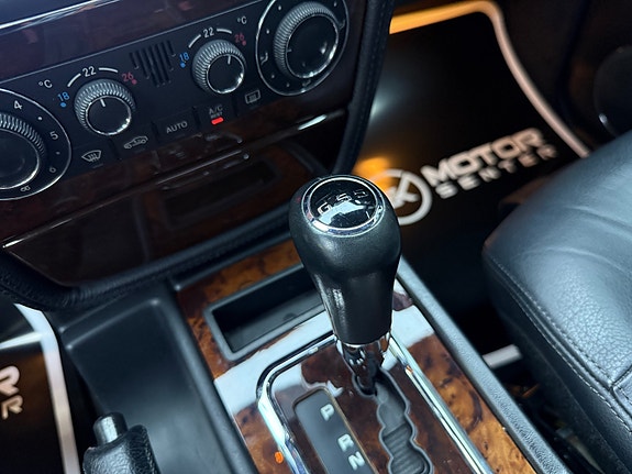 Mercedes-Benz G55 25 of 30