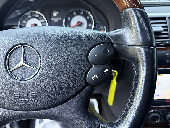 Mercedes-Benz G55 19 of 30