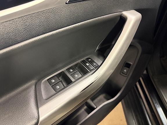 Maxus T90 EV 15 of 24