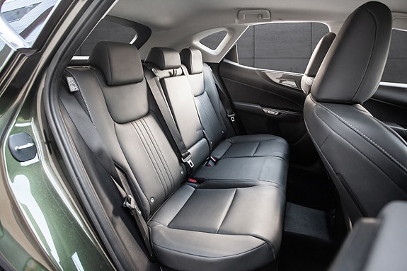 Lexus NX450h 15 of 20