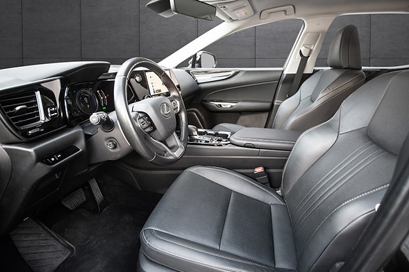 Lexus NX450h 8 of 20