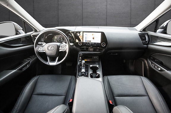 Lexus NX450h 7 of 20