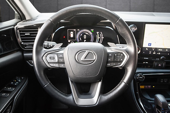 Lexus NX450h 9 of 20