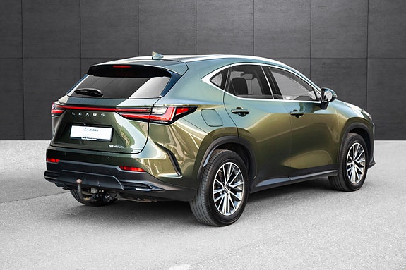 Lexus NX450h 4 of 20