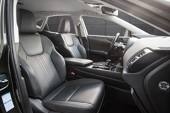 Lexus NX450h 16 of 20