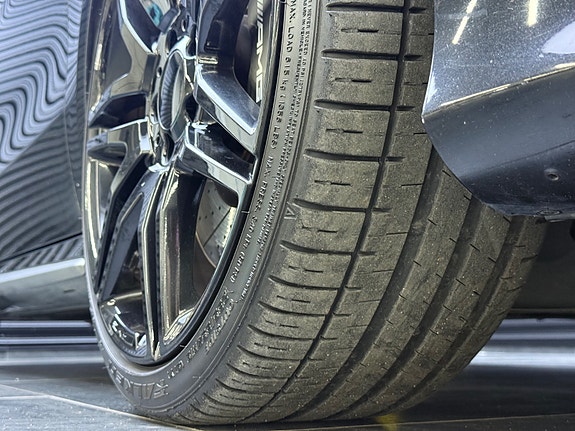 Mercedes-Benz A45 9 of 30