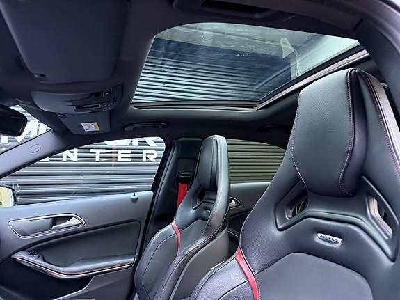 Mercedes-Benz A45 27 of 30