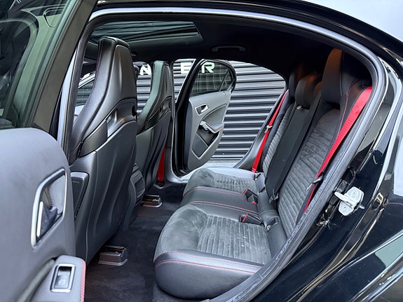 Mercedes-Benz A45 28 of 30
