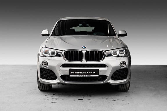 BMW X4 3 of 21