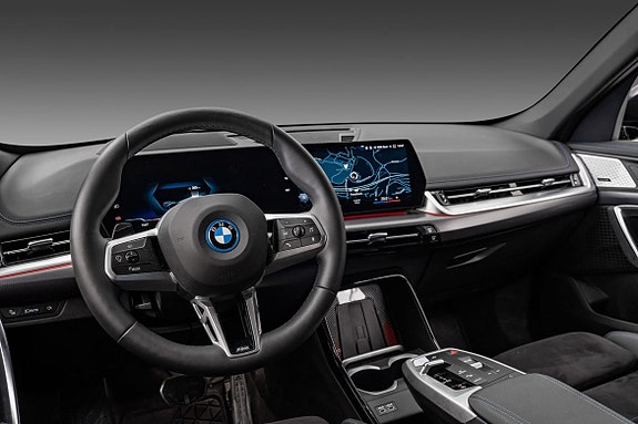 BMW iX1 24 of 28