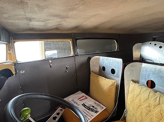 Ford 5-Window 15 of 21
