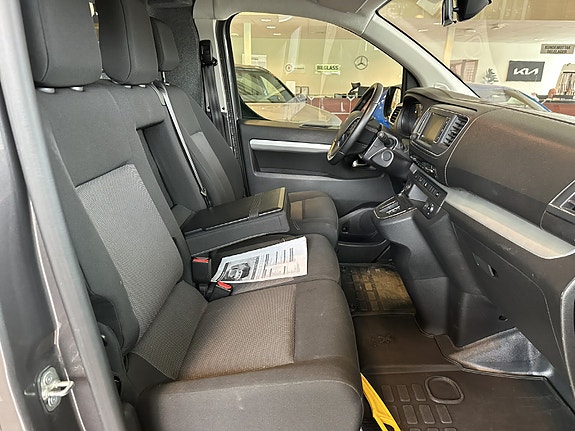 Peugeot e-Expert 11 of 20