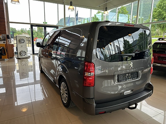 Peugeot e-Expert 18 of 20