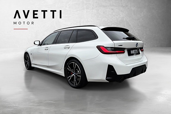 BMW 330e 5 of 5