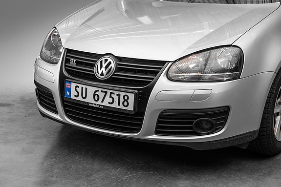 Volkswagen Golf V 3 of 21