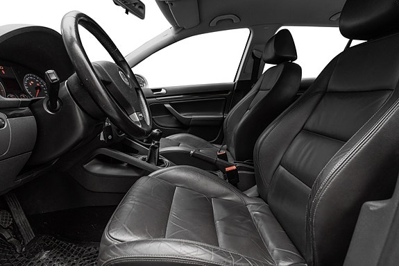 Volkswagen Golf V 11 of 21