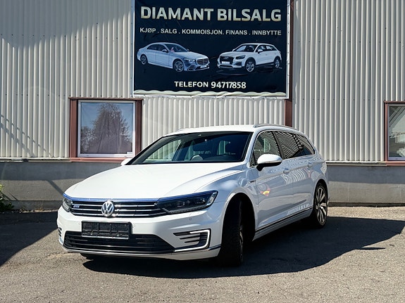 Volkswagen Passat 8 of 30