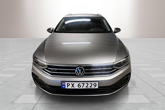 Volkswagen Passat 4 of 5