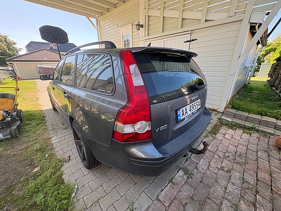 Volvo V50 4 of 11