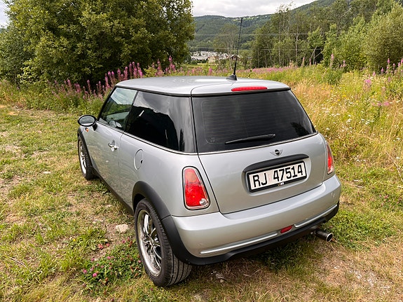 MINI One 5 of 5