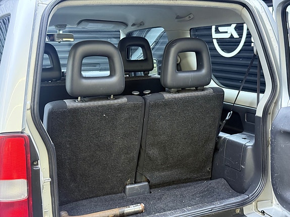 Suzuki Jimny 20 of 30