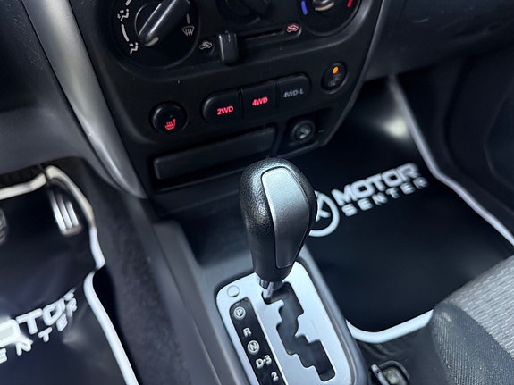 Suzuki Jimny 15 of 30