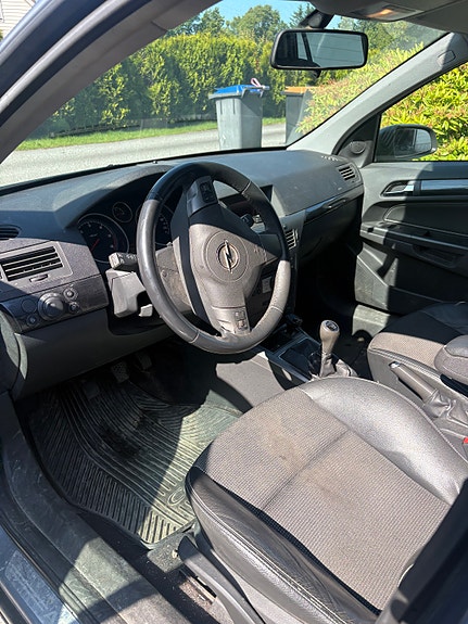 Opel Astra 9 of 11