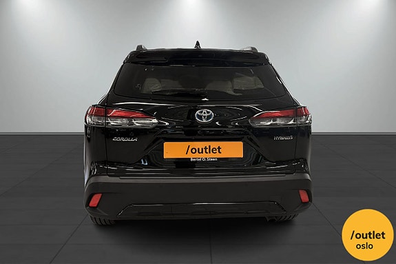 Toyota Corolla Cross 4 of 5