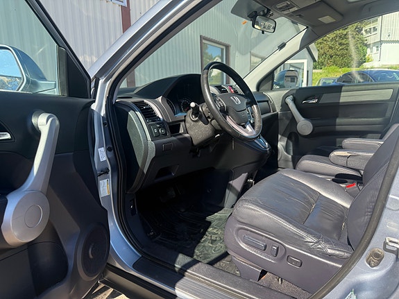 Honda CR-V 24 of 30