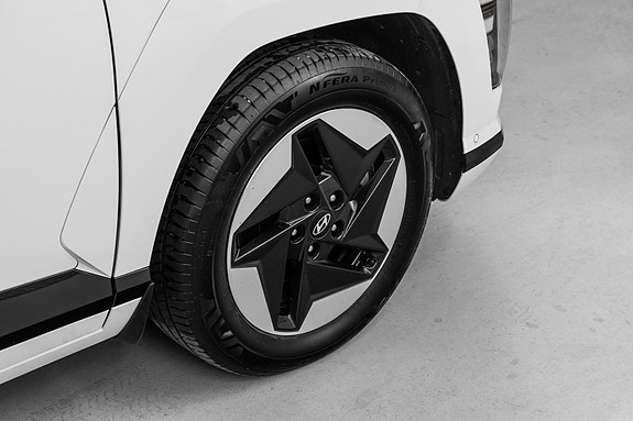 Hyundai Kona 10 of 29