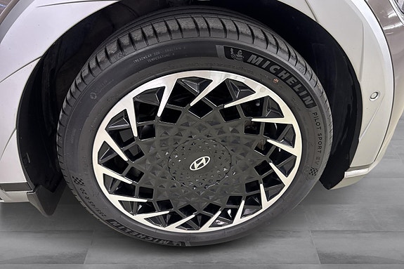 Hyundai Ioniq 5 12 of 30