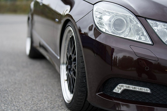 Mercedes-Benz E200 12 of 18